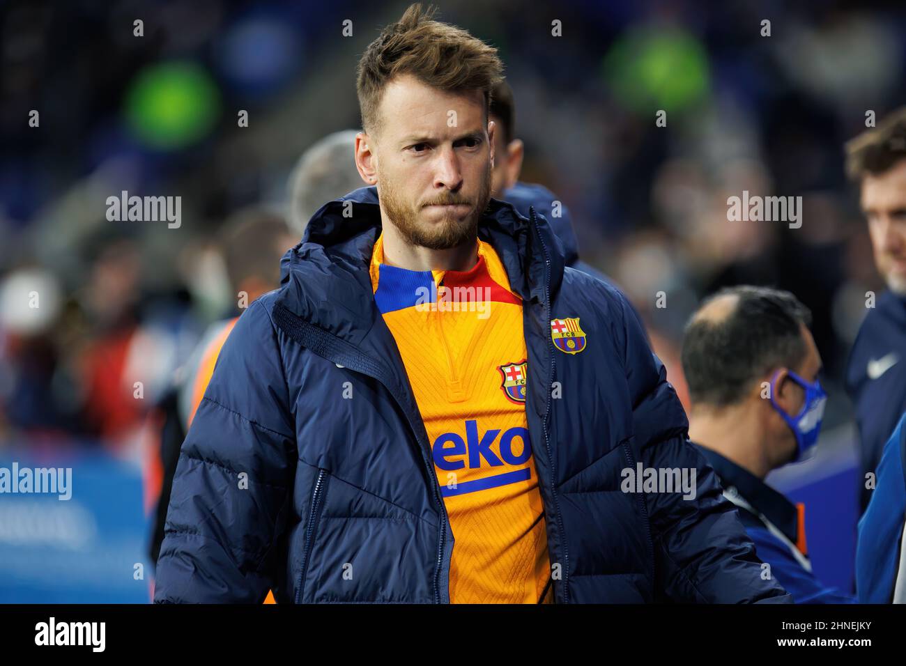 BARCELONA - FEB 13: Neto in the bench prior to the La Liga match between RCD Espanyol and FC Barcelona at the RCDE Stadium on February 13, 2022 in Bar Stock Photo