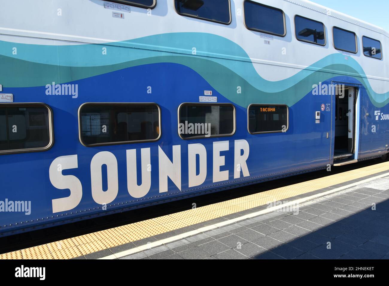 The Seattle Sounder commuter rail train connecting Tacoma and Everett ...