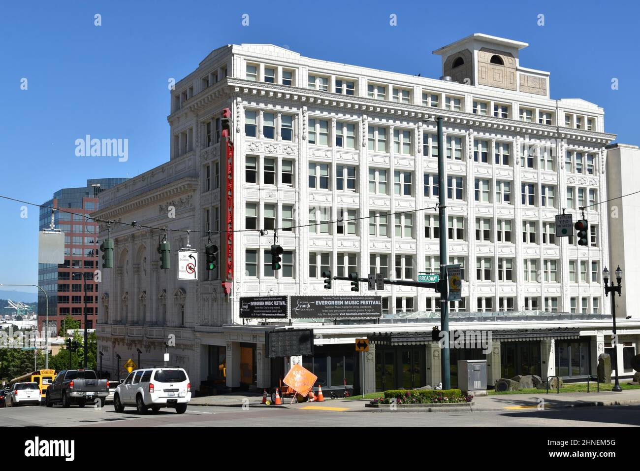 Views around downtown Tacoma, Washington featuring the Museum of Glass ...