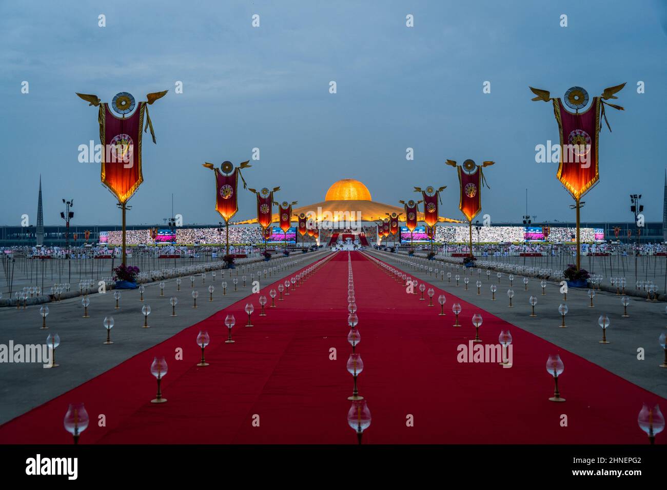 Bangkok, Thailand. 16th Feb, 2022. The entrance to Wat Dhammakaya temple during the meditation ceremony.Devotees in person and worldwide marked the temple's 52nd anniversary by lighting 1 million lanterns and planting 1 million trees. (Photo by Matthew Hunt/SOPA Images/Sipa USA) Credit: Sipa USA/Alamy Live News Stock Photo