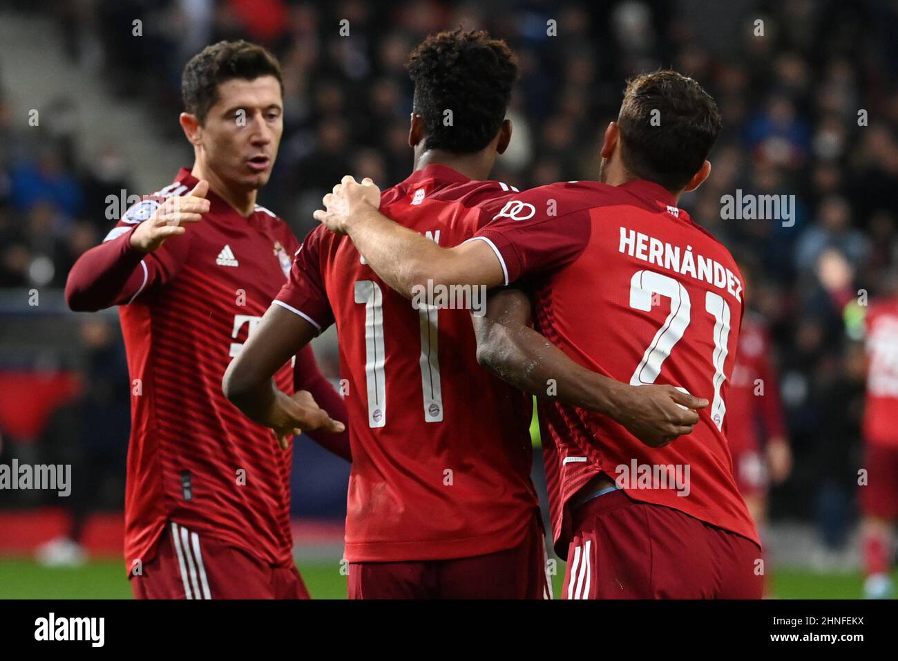 Salzburg, Austria. 16th Feb, 2022. Soccer: Champions League, RB Salzburg - Bayern Munich, knockout round, round of 16, first leg: Bayern are jubilant after Kingsley Coman's 1-1. Credit: Sven Hoppe/dpa/Alamy Live News Stock Photo