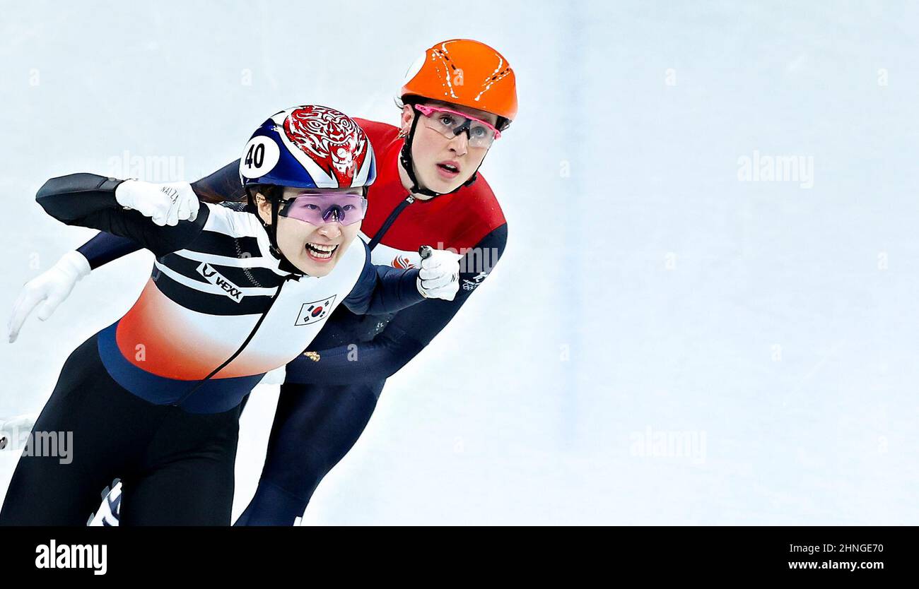 BEIJING, CHINA -  Choi Minjeong of Korea and Suzanne Schulting of the Netherlands during the women's shorttrack speedskating 1500m final at the Olympic Winter Games 2022 Stock Photo