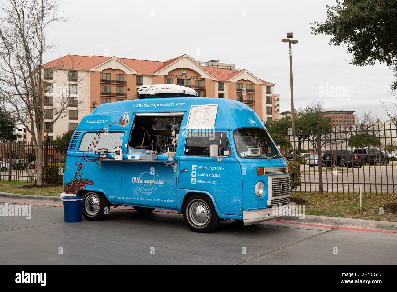 SAN ANTONIO, TX - 24 JAN 2020: Blue VW food truck van serves fresh hot coffee and delicous food. Stock Photo