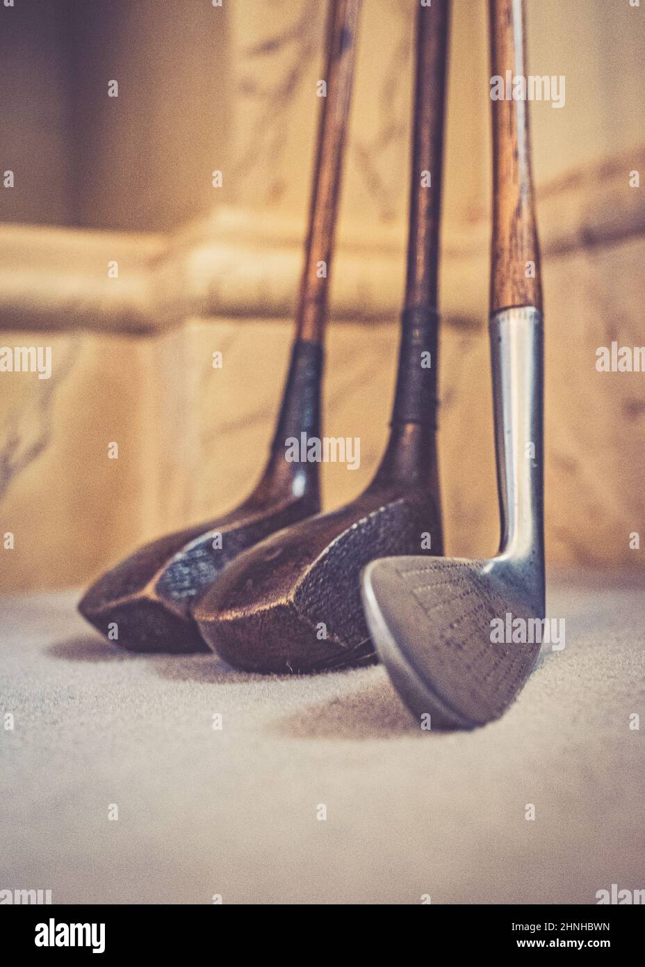 Vintage golf bag hi-res stock photography and images - Alamy
