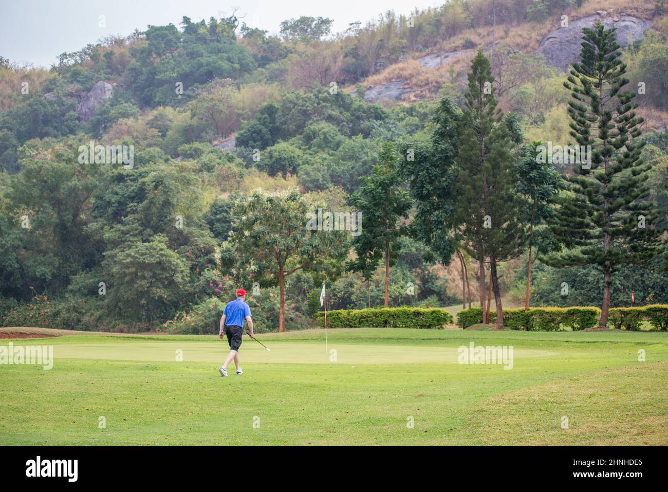 Many expats are golfers and choose to live in Hua Hin. Hua Hin has many