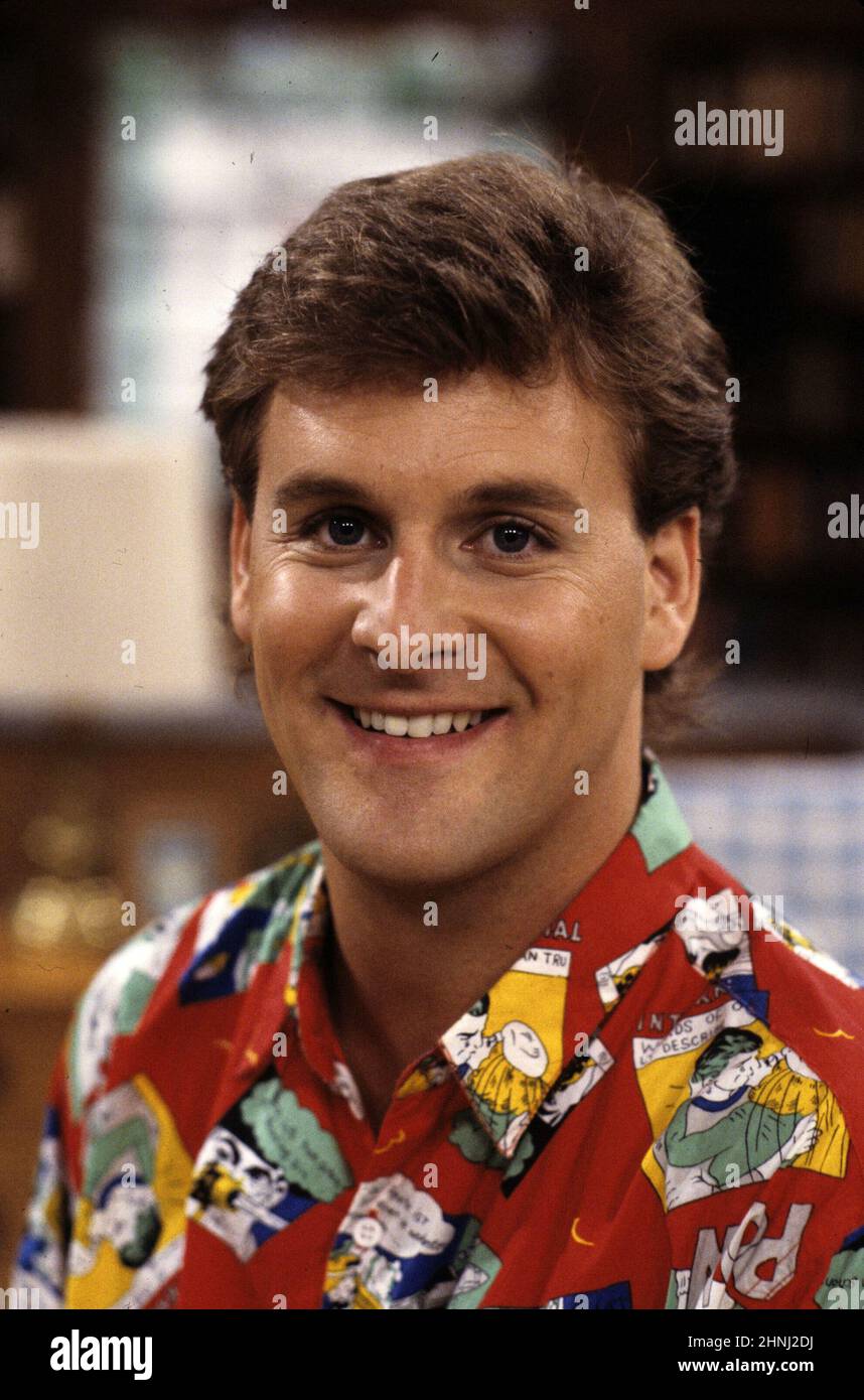 DAVE COULIER in FULL HOUSE (1987), directed by JEFF FRANKLIN. Credit: LORIMAR PRODUCTIONS / Album Stock Photo