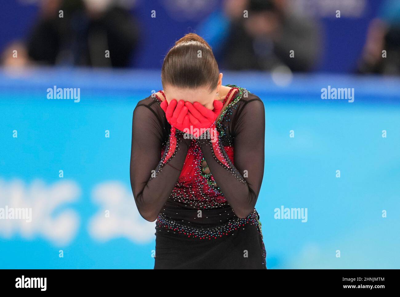 валиева дисквалификация на 4 года. камила валиева чемпионат россии 2022. валиева дисквалификация на 4 года. анна погорилая красное платье. камила валиева 2022.