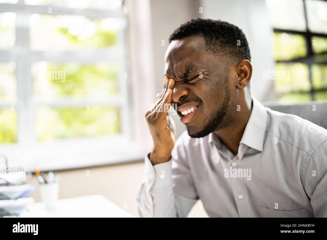 Eye Burning Pain Spasm And Fatigue. Cataract Symptoms Stock Photo Alamy