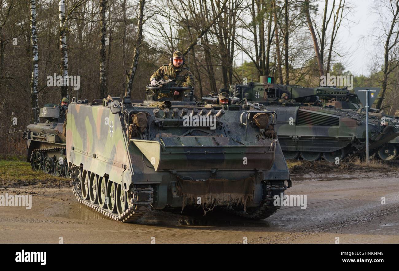 Munster, Germany. 07th Feb, 2022. A Bundeswehr M113 armored personnel carrier stands during an exercise at the military training area. Credit: Philipp Schulze/dpa/Alamy Live News Stock Photo