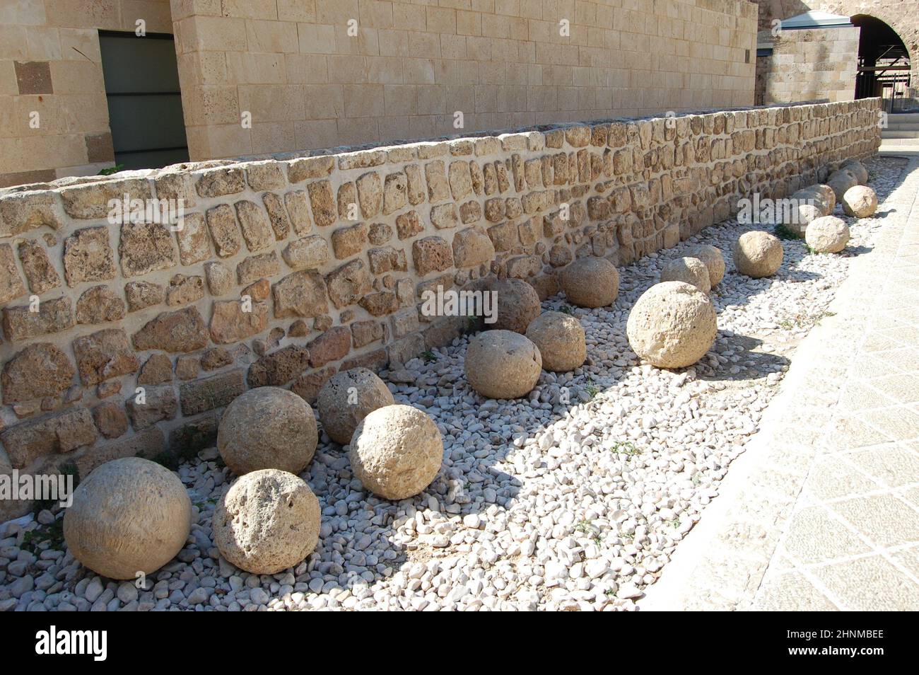 Catapult ball hi-res stock photography and images - Alamy