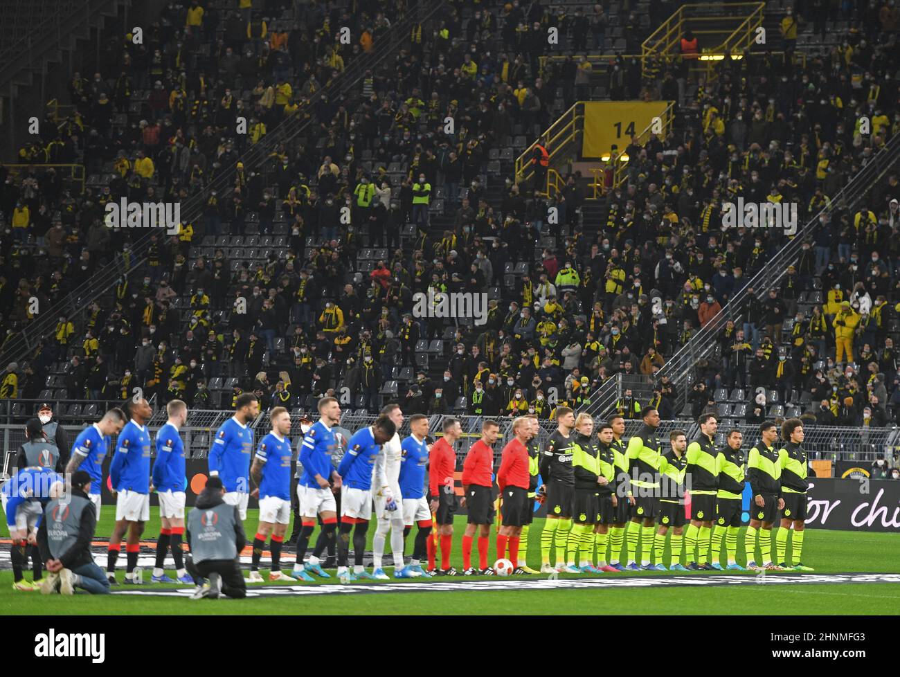 Fanion brodé Borussia Dortmund v Rangers Europa League Play Offs 1st