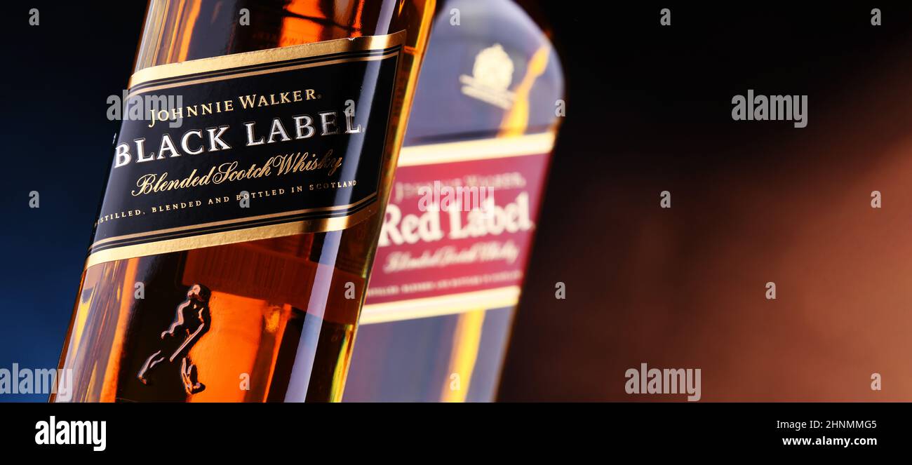 Bottles of Johnnie Walker whisky Stock Photo - Alamy