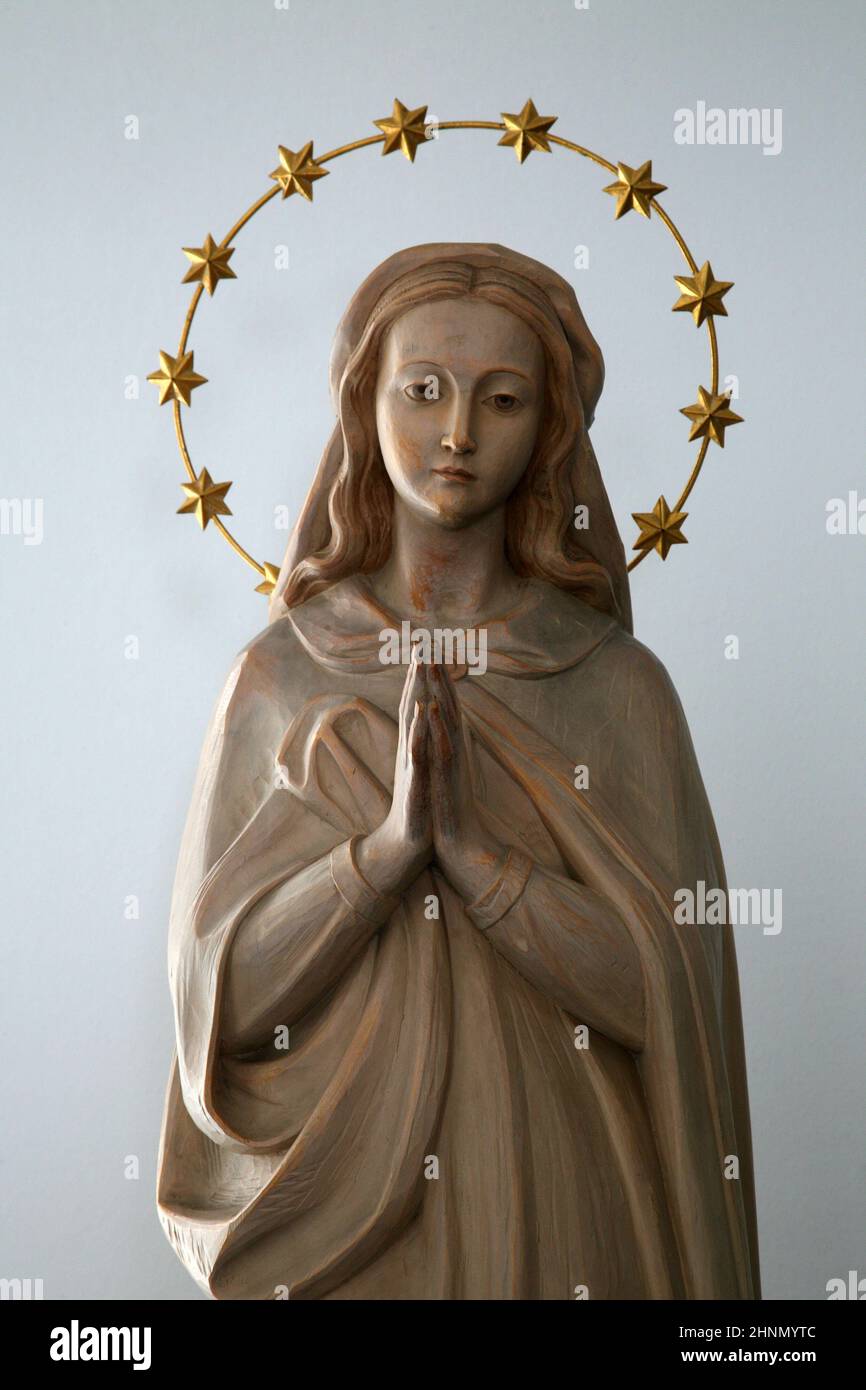 Mary assumption statue hi-res stock photography and images - Alamy