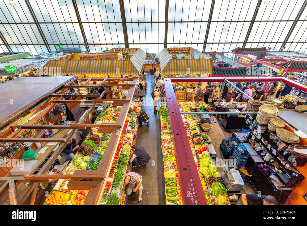 View of the Kleinmarkthalle, a traditional covered market that sells fruit, vegetable and seafood on Hasengasse in Frankfurt, Germany Stock Photo