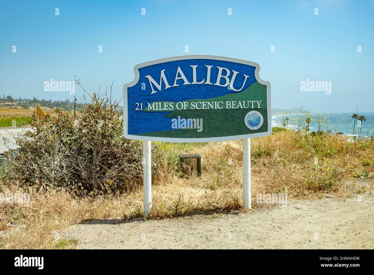 signage Malibu 21 Miles of scenic beauty at Highway no 1 at the californian coast, USA Stock Photo