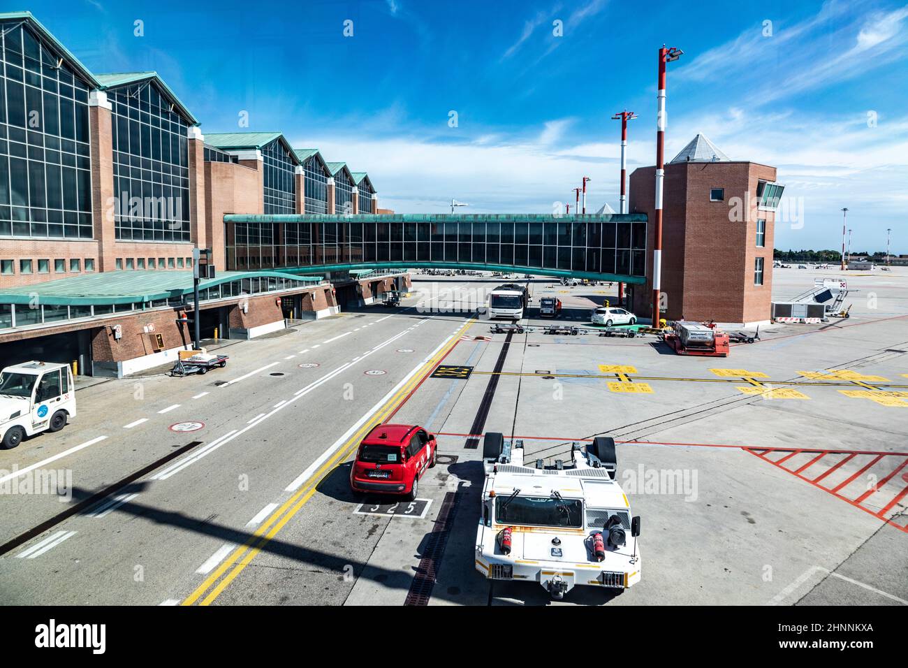 Venice airport hi-res stock photography and images - Alamy