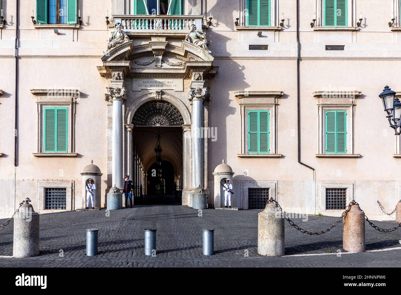 The Piazza del Quirinale with the Quirinal Palace and the guards in military uniform in Rome, Lazio, Italy Stock Photo