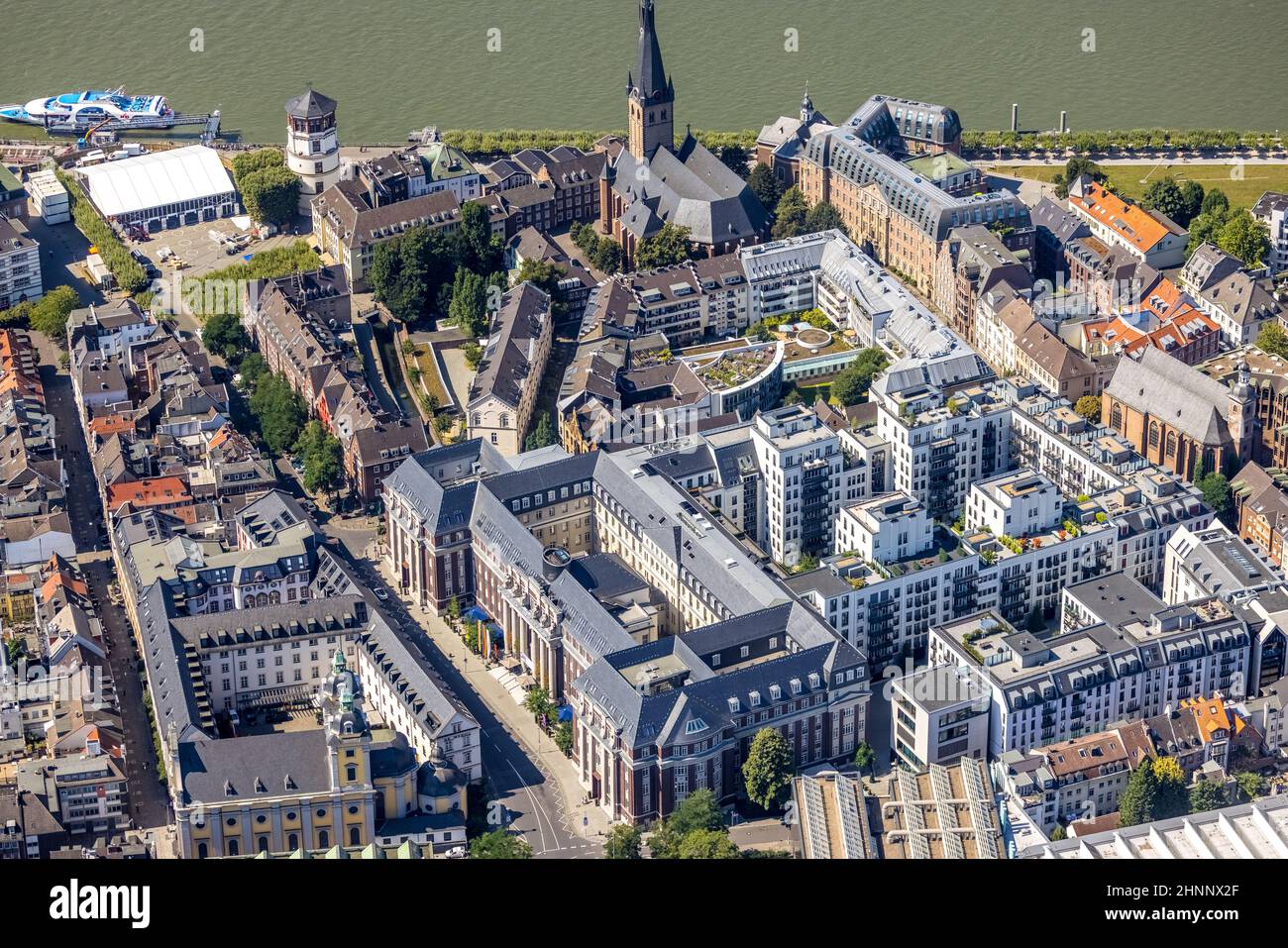 Andreas quartier hyatt house hotel in der altstadt in dusseldorf hires