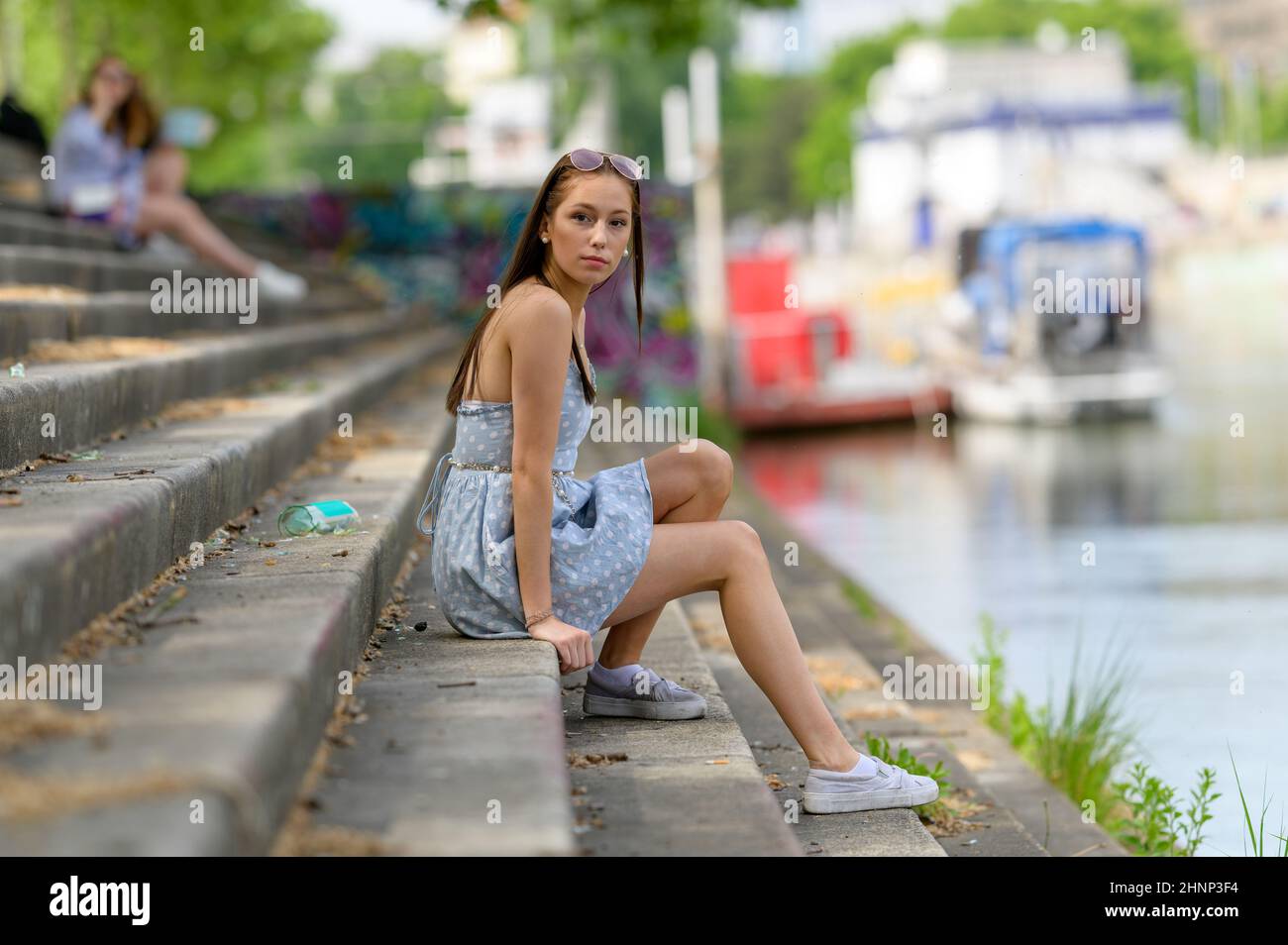Young woman in mini dress hi-res stock photography and images - Page 3 -  Alamy