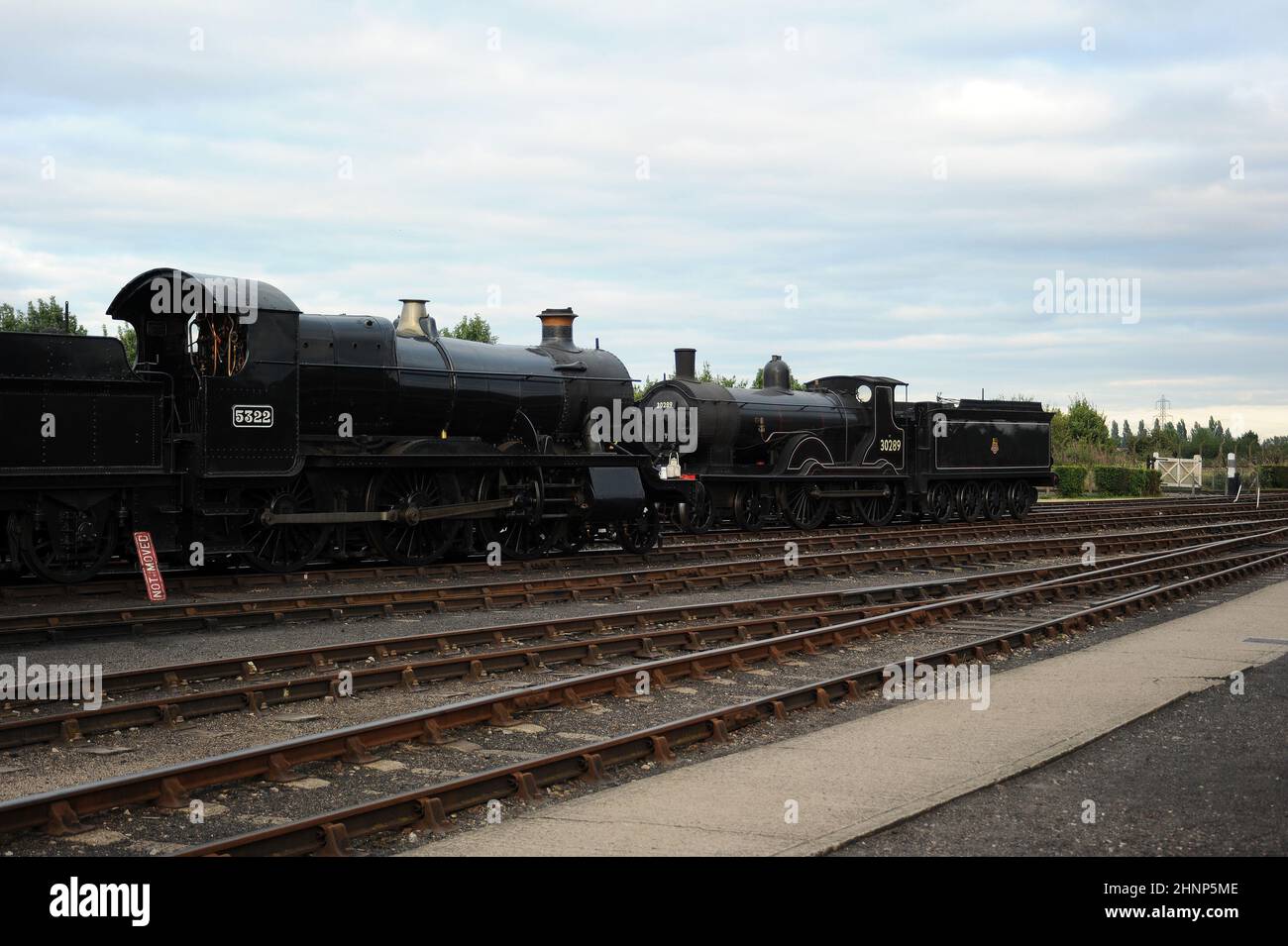 '5322' and '30120' (running as '30289') on shed at Didcot. Stock Photo