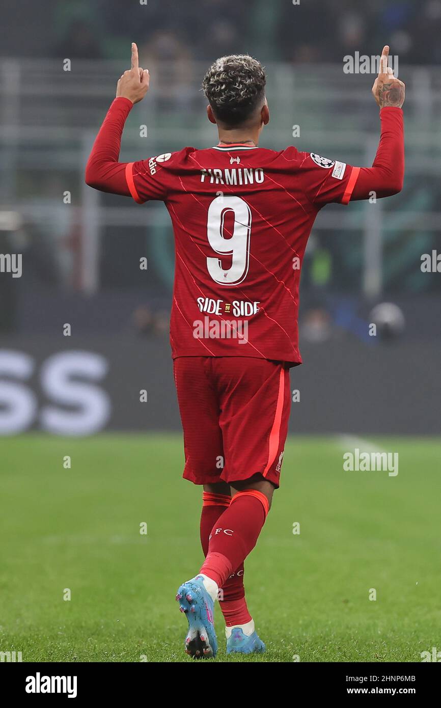 Roberto firmino liverpool hi-res stock photography and images - Alamy