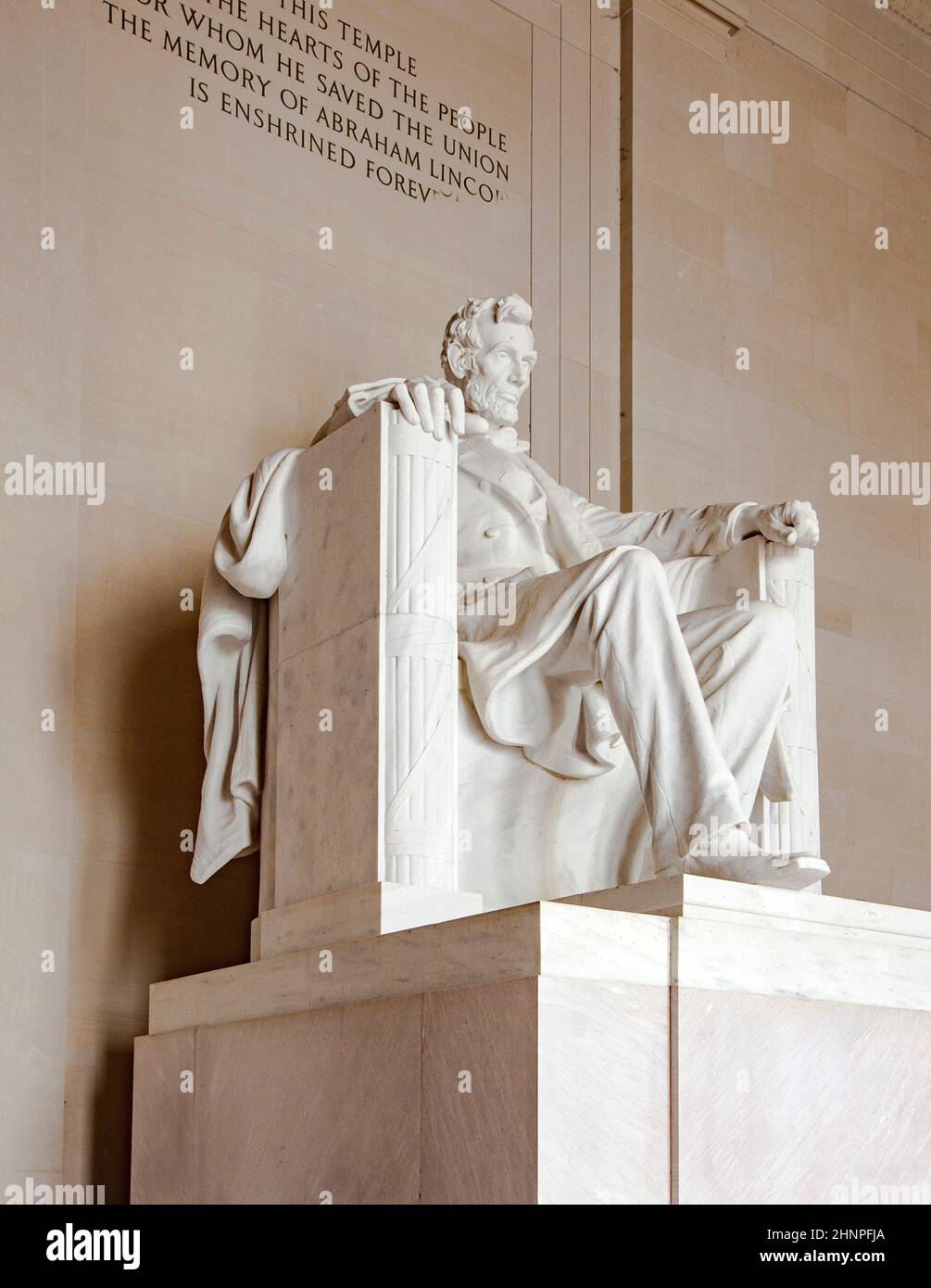 Statue of Abraham Lincoln at the Lincoln Memorial Stock Photo Alamy