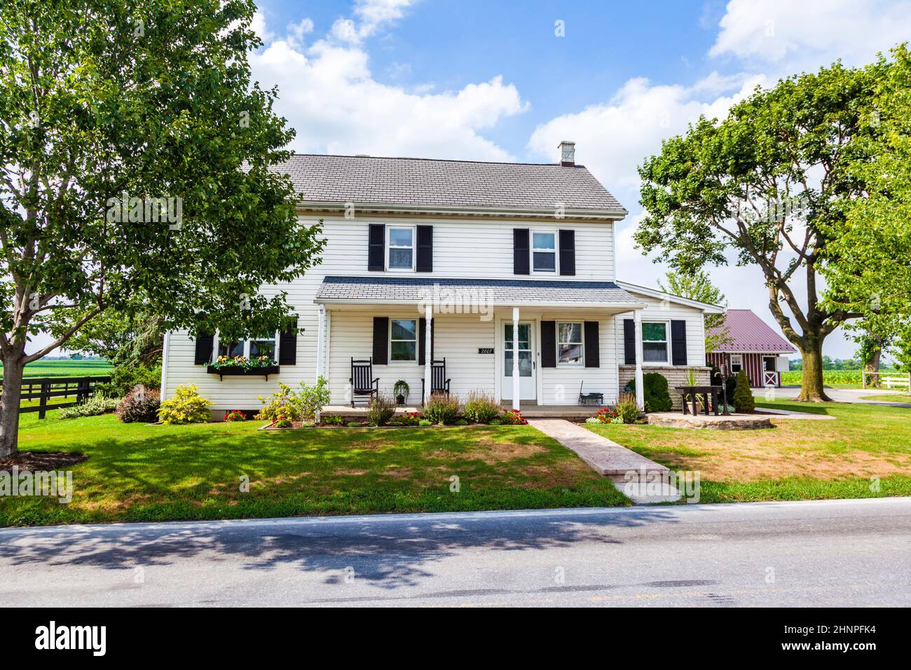 farm house with field and silo Stock Photo - Alamy