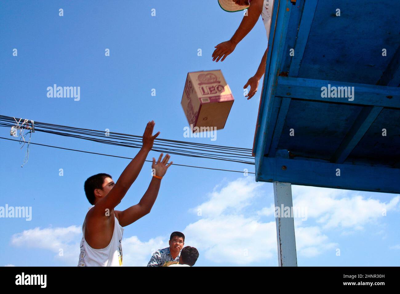 Loading Things Fun Loading of goods hi-res stock photography and images - Alamy