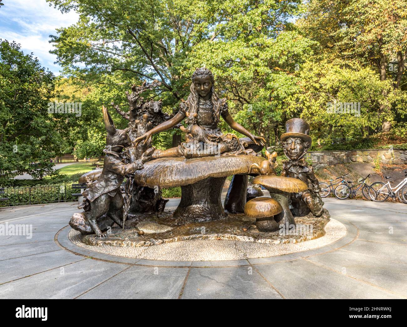 Central Park Alice in Wonderland Sculpture Stock Photo Alamy