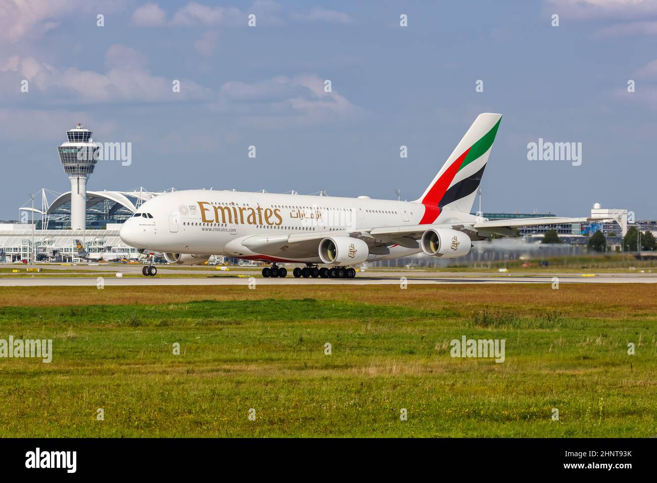 Emirates airbus a380 800 tower hi-res stock photography and images - Alamy