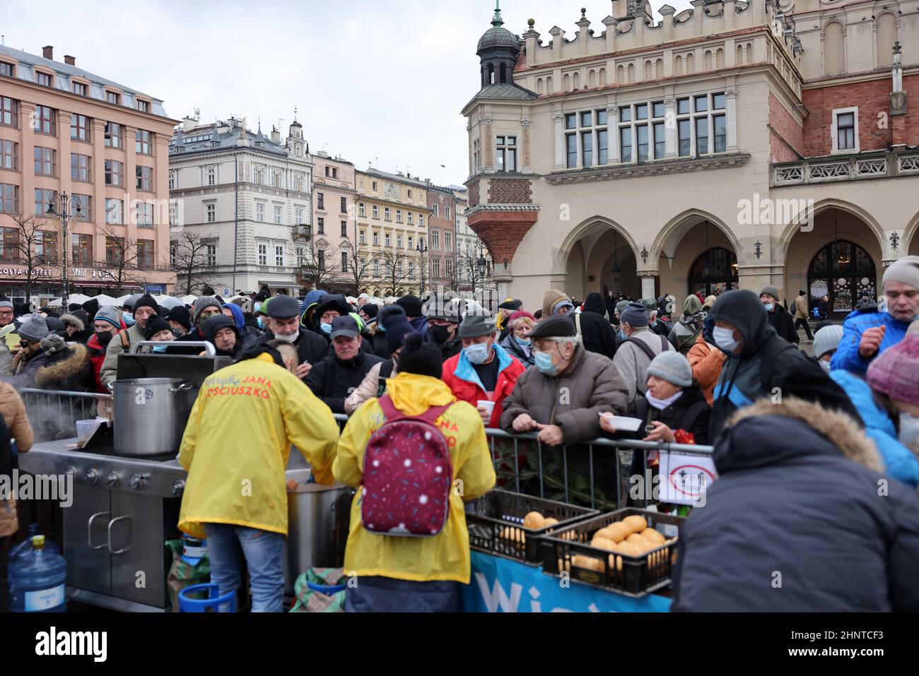 Christmas Eve for poor and homeless on the Main Square in Cracow. Despite the Covid pandemic, the group Kosciuszko prepares the greatest eve in the open air in Krakow Stock Photo
