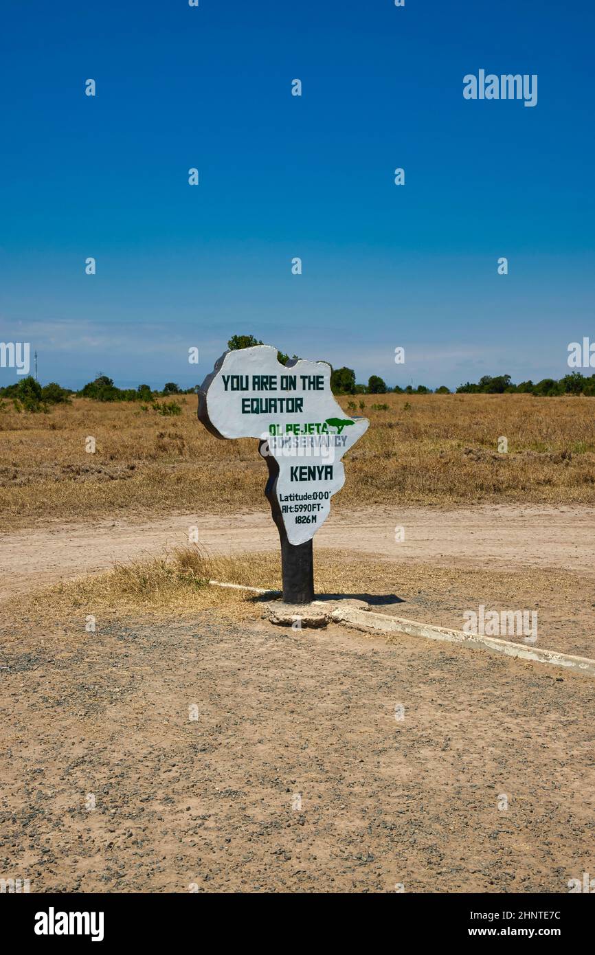 Equator marker hi-res stock photography and images - Alamy