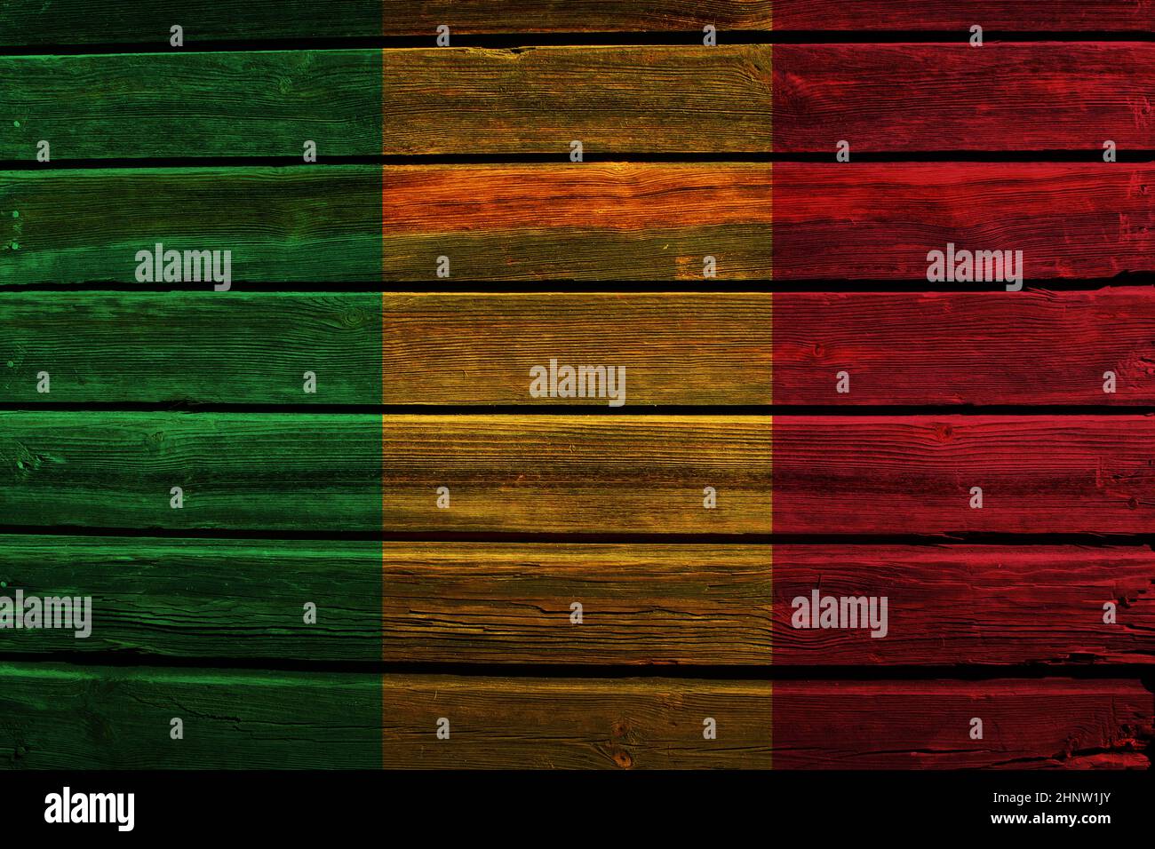 3D Flag of Mali on a old wood wall background Stock Photo - Alamy