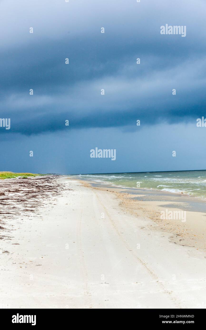 beach at pacific ocean near Apalachicola in bad weather Stock Photo Alamy