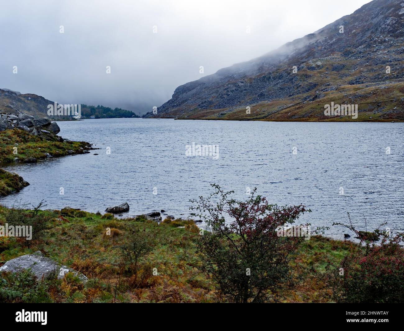 Llyn Ogwen in Snowdonia, Wales, in Misty Weather during Autumn. Stock Photo