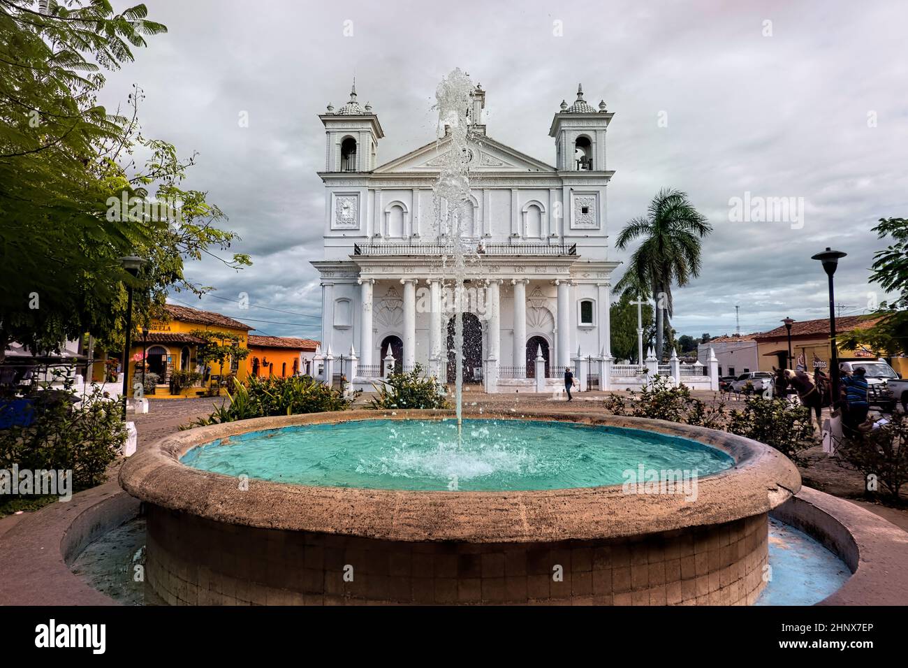 Exterior of the beautiful colonial Santa Lucía church in Suchitoto, El Salvador Stock Photo