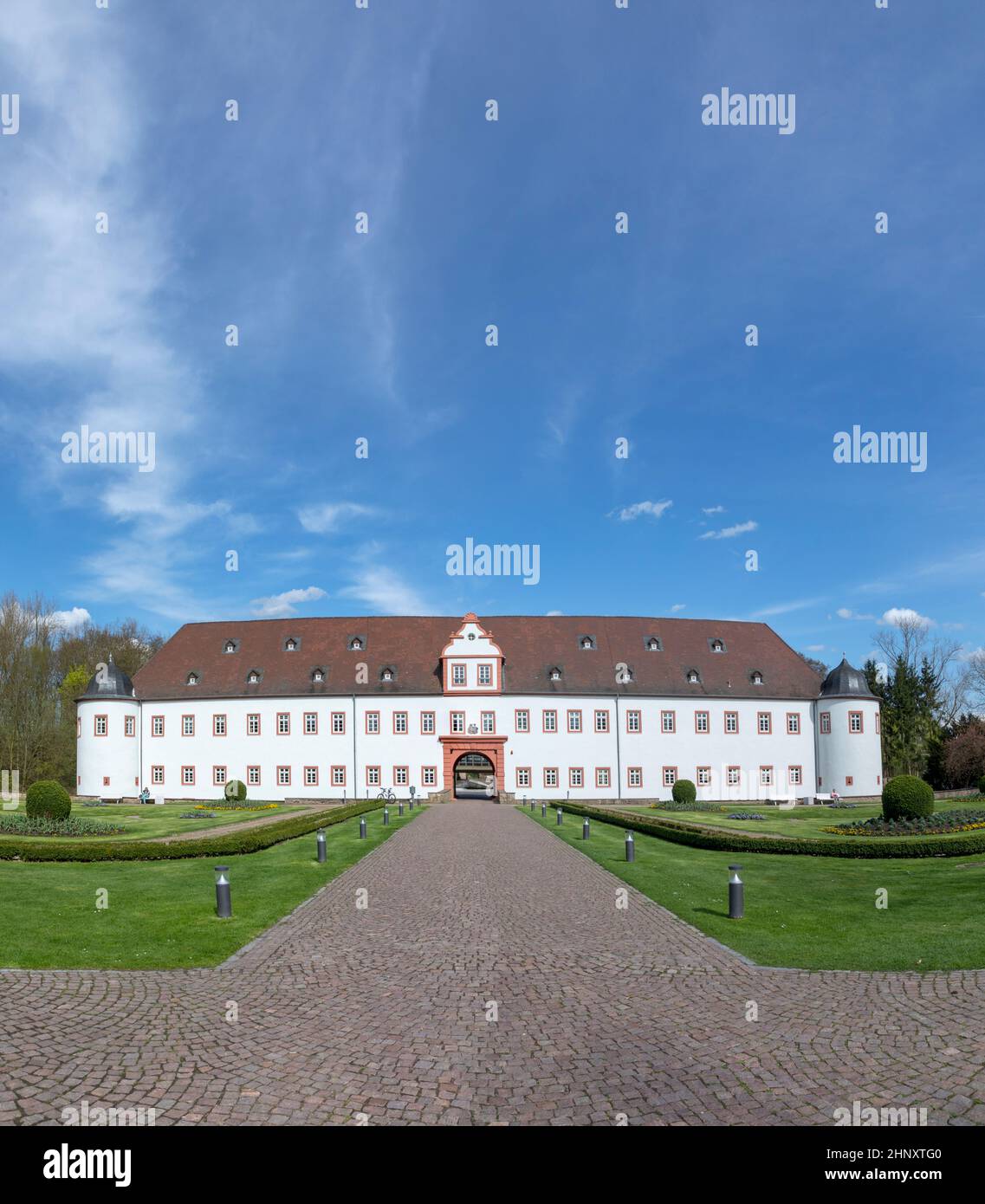 Heusenstamm castle in Hesse, Germany Stock Photo - Alamy