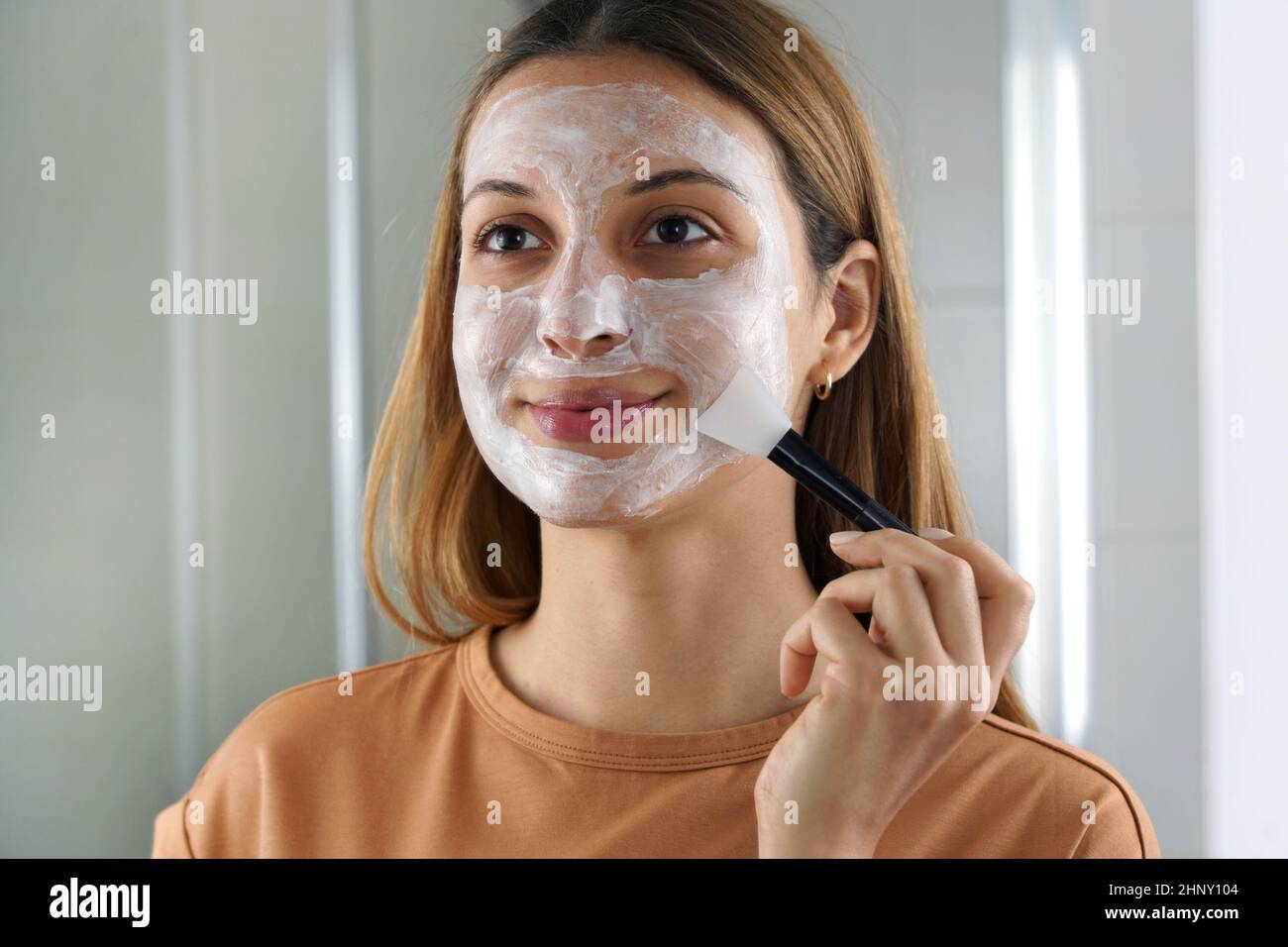 Facial mask sheet hi-res stock photography and images - Alamy