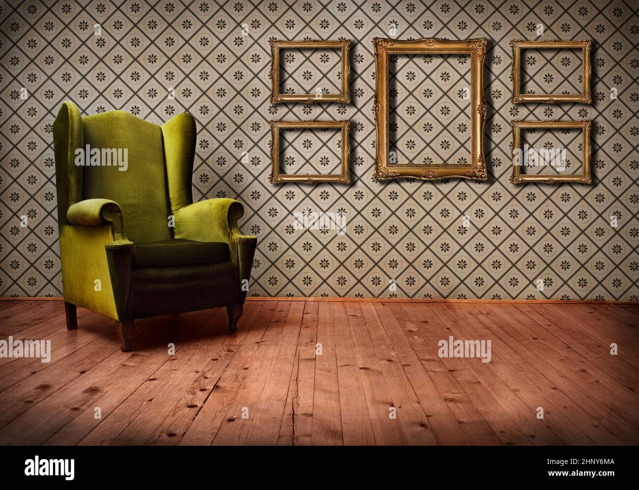 Vintage room with wallpaper and old fashioned armchair Stock Photo - Alamy