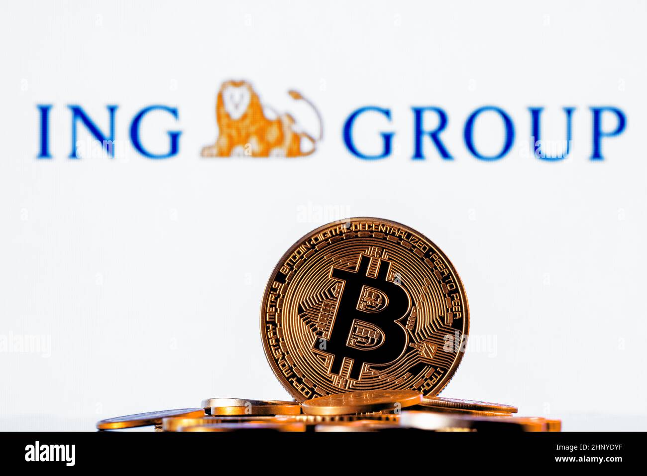 Ing bank digital hi-res stock photography and images - Alamy