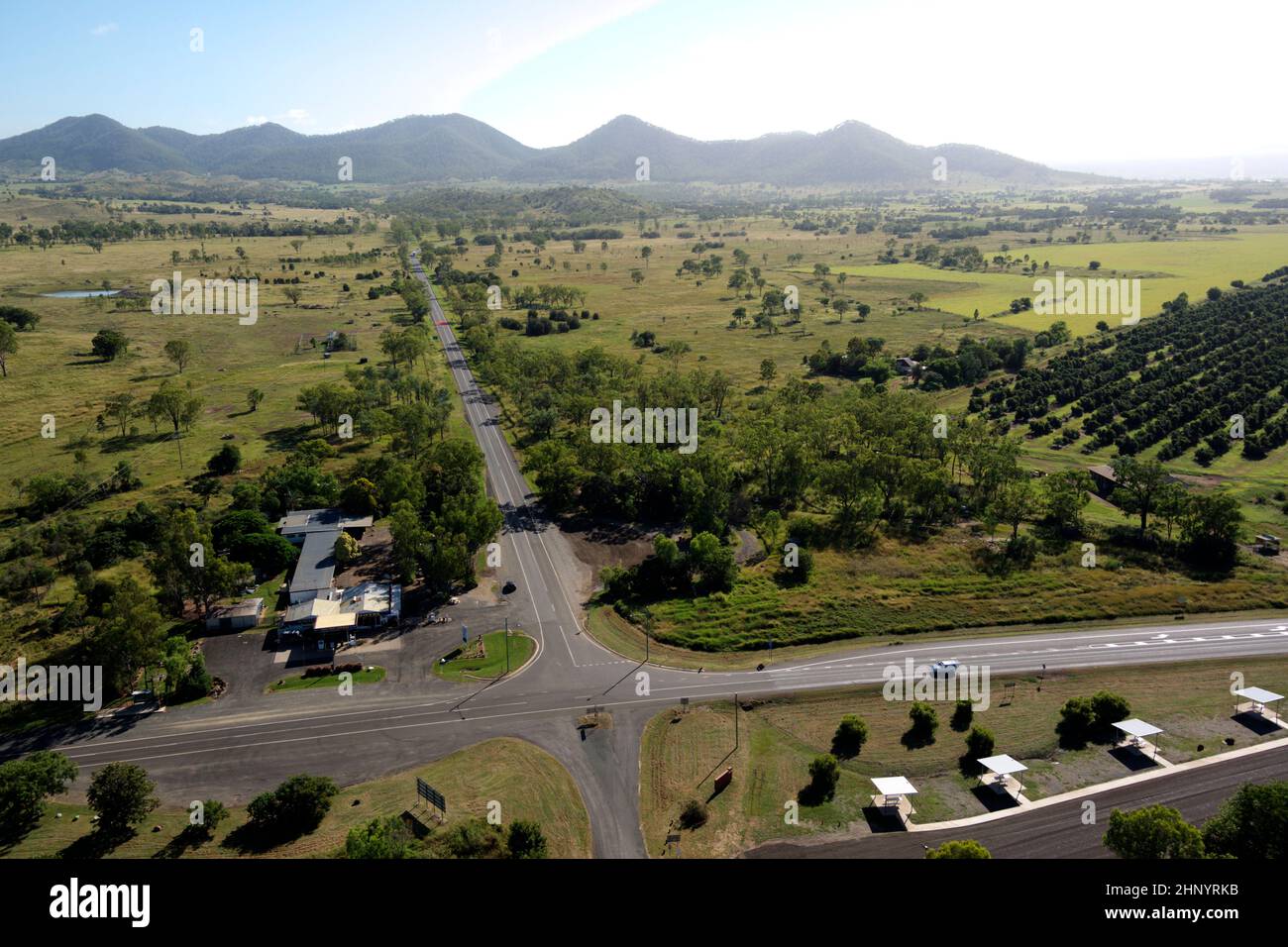 Aerial Of The Isis And Burnett Highways As They Meet At The Roadhouse At Ban Ban Springs Queensland Australia Stock Photo Alamy