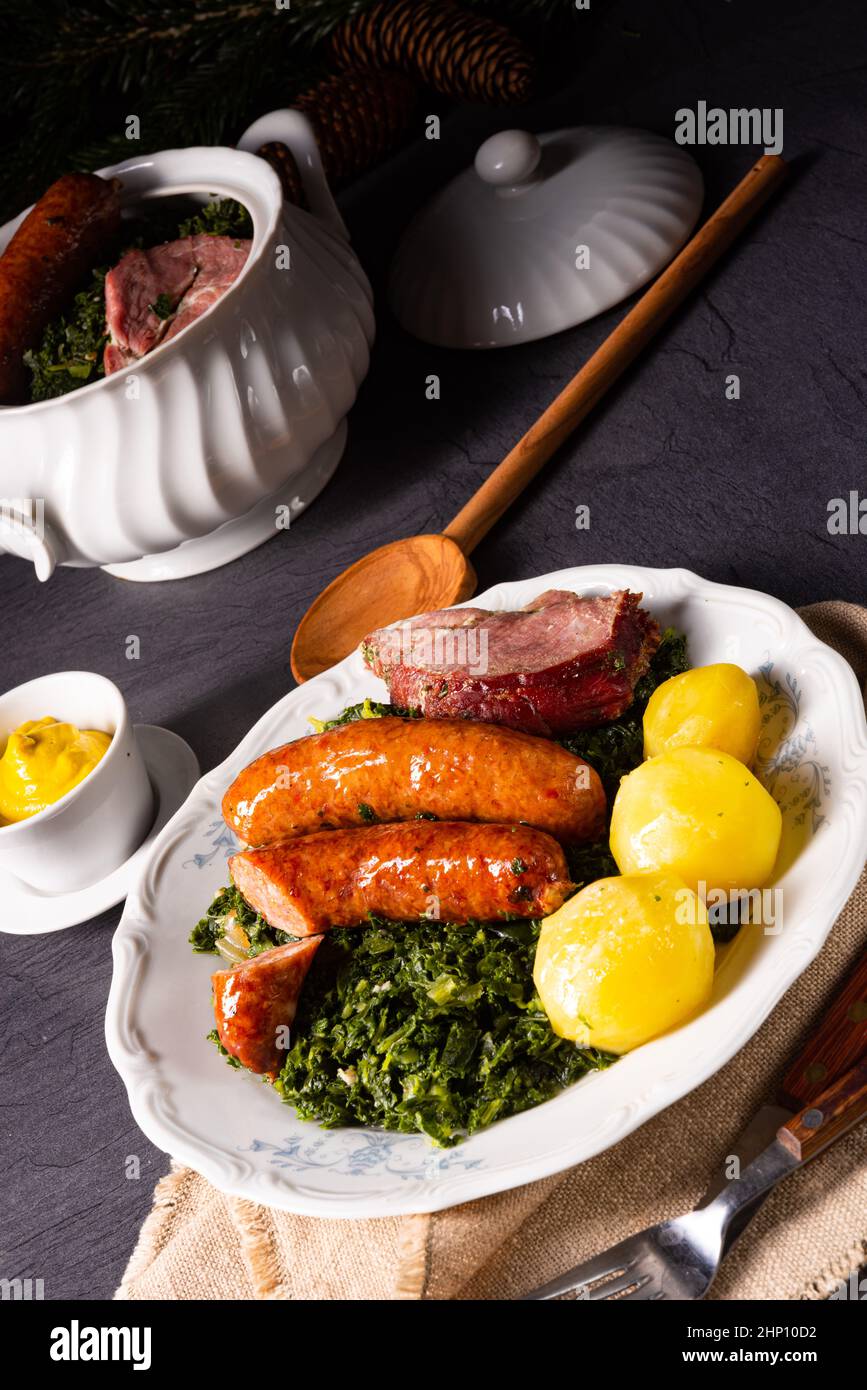 oldenburg kale with pinkel sausage and kassler Stock Photo