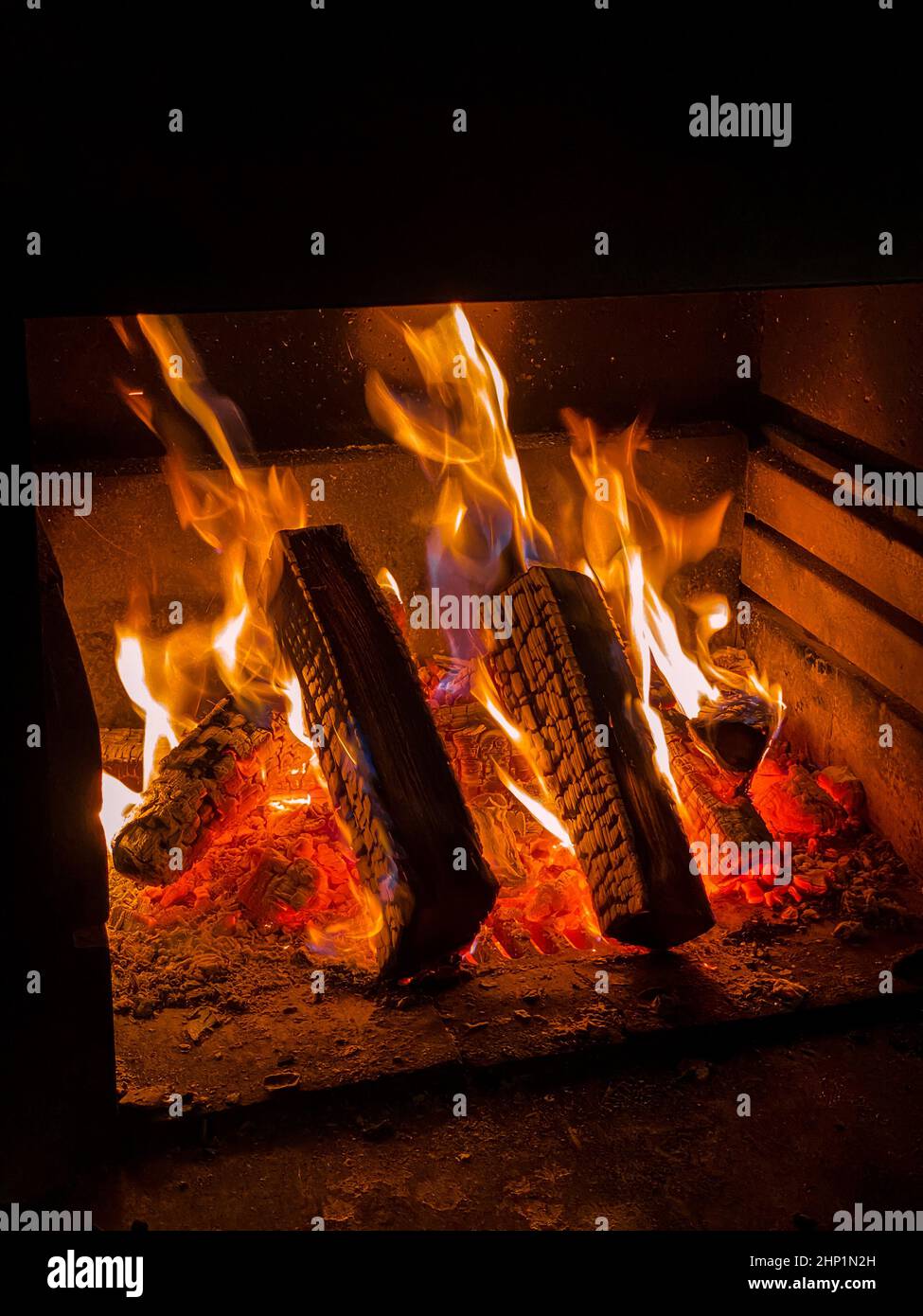 Grilling and chilling hi-res stock photography and images - Alamy