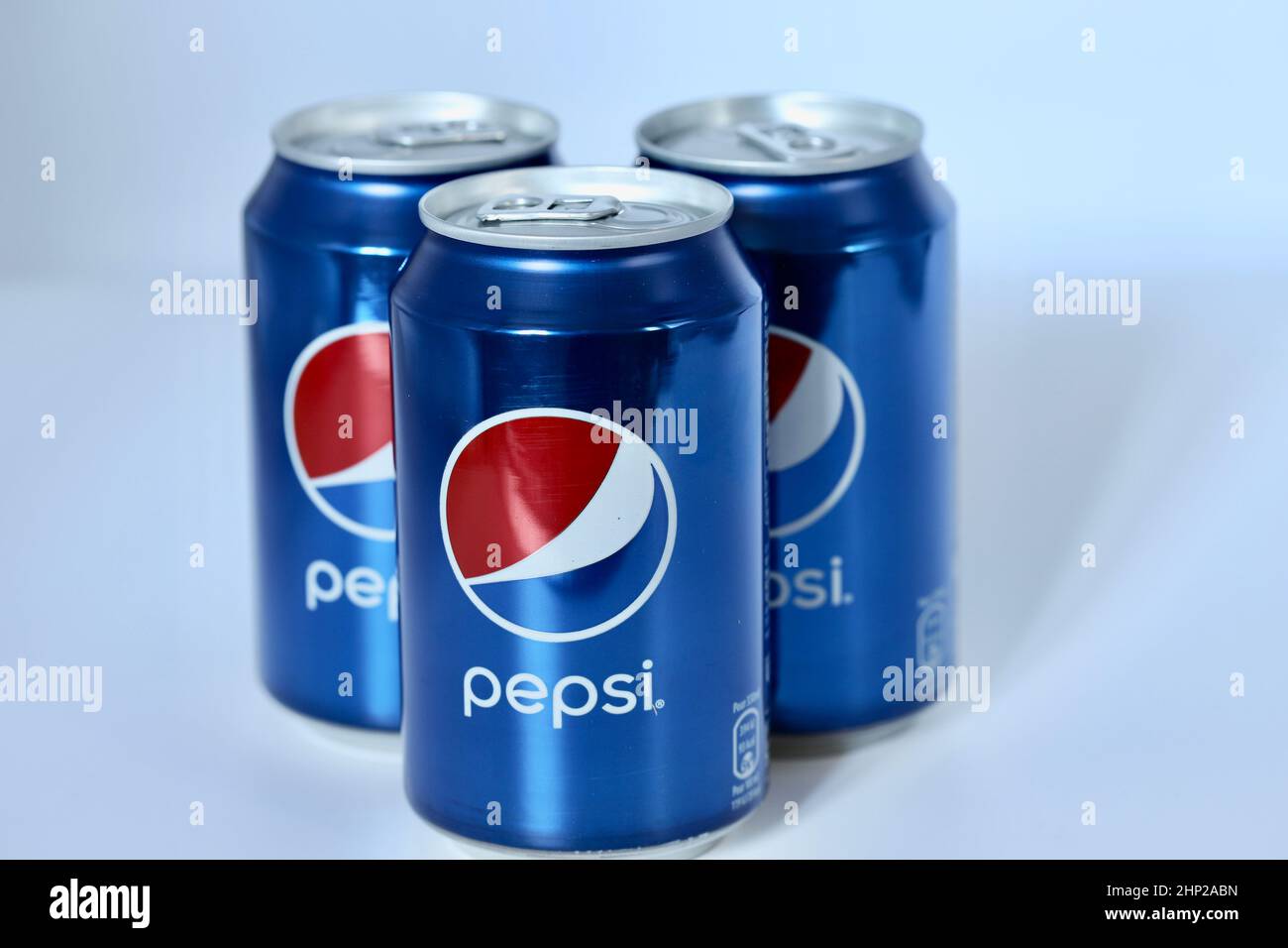 Pepsi can 2022 hi-res stock photography and images - Alamy