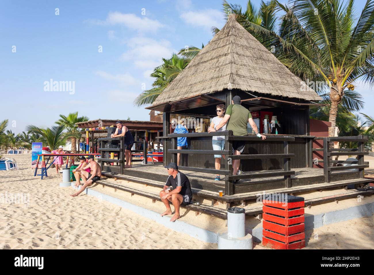 Beach bar, Rui Funana Hotel, Santa Maria, Sal, República de Cabo (Cape Verde) Stock Photo