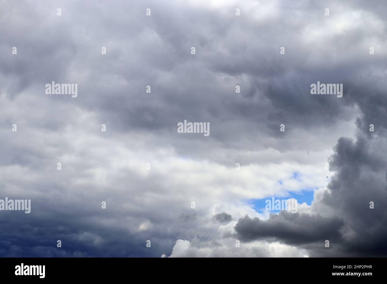 Stunning dark cloud formations in the sky right before a thunderstorm