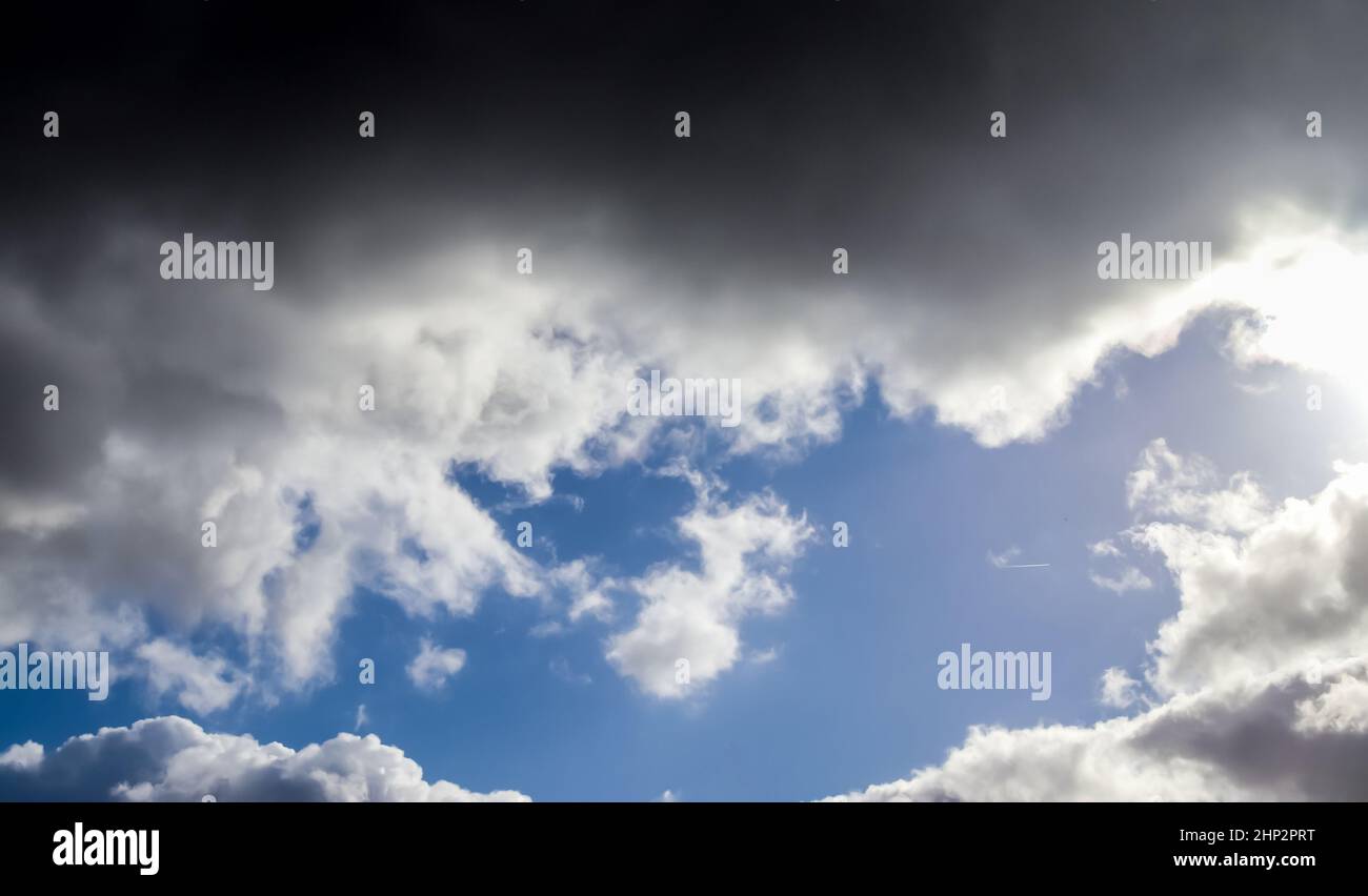 Stunning dark cloud formations in the sky right before a thunderstorm