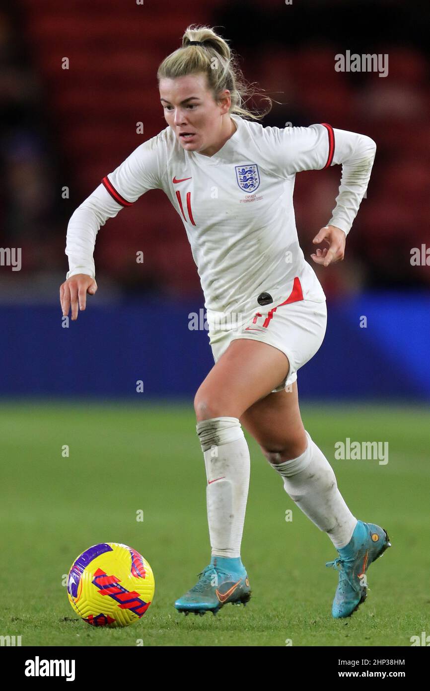 LAUREN HEMP, ENGLAND, 2022 Stock Photo - Alamy