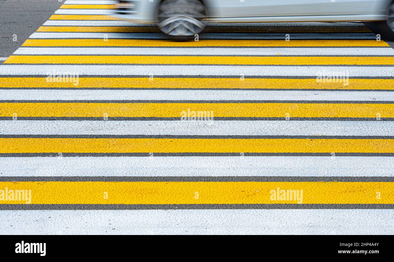 White pedestrian crossing hi-res stock photography and images - Alamy