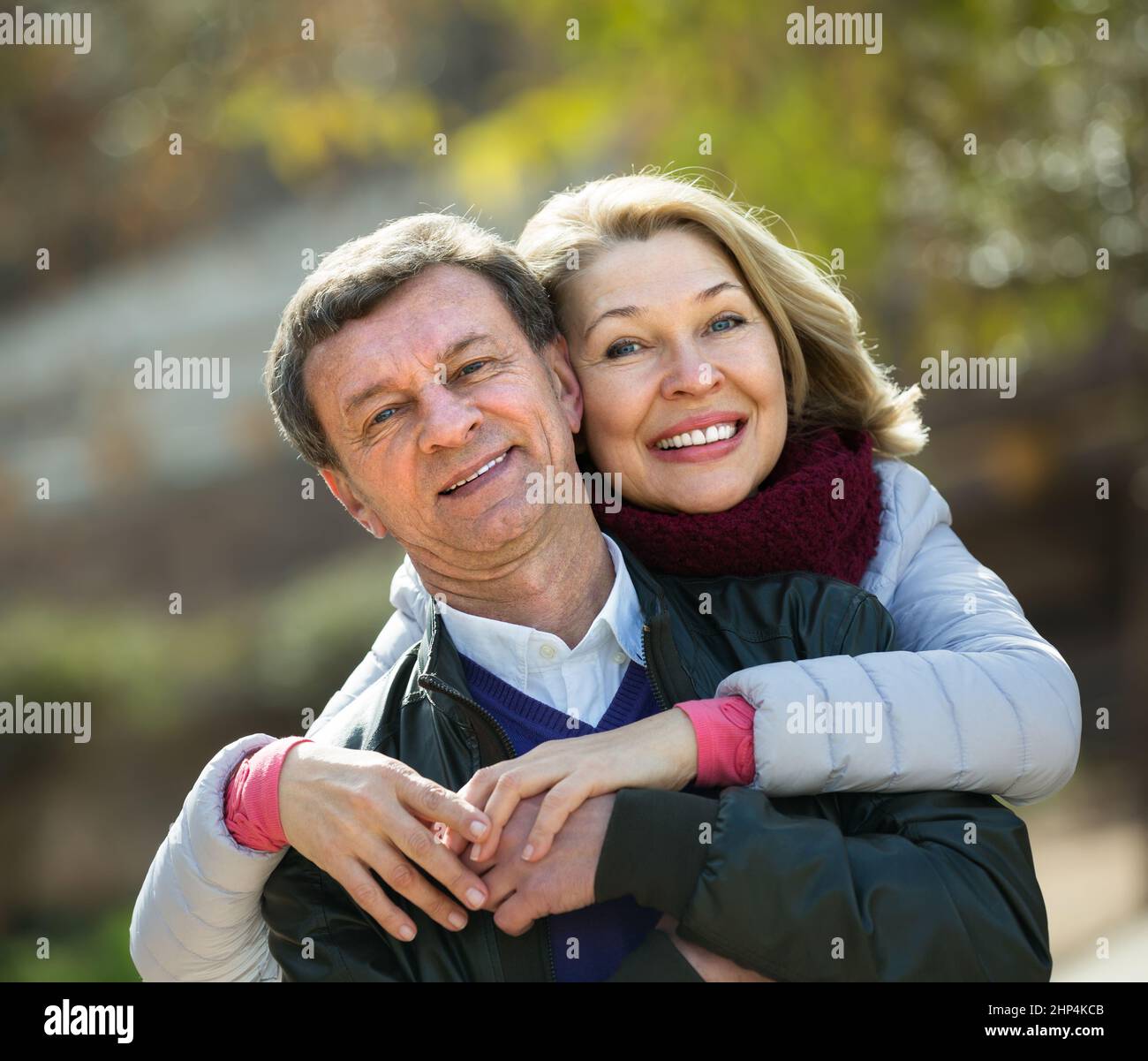 Happy mature couple outdoors Stock Photo - Alamy